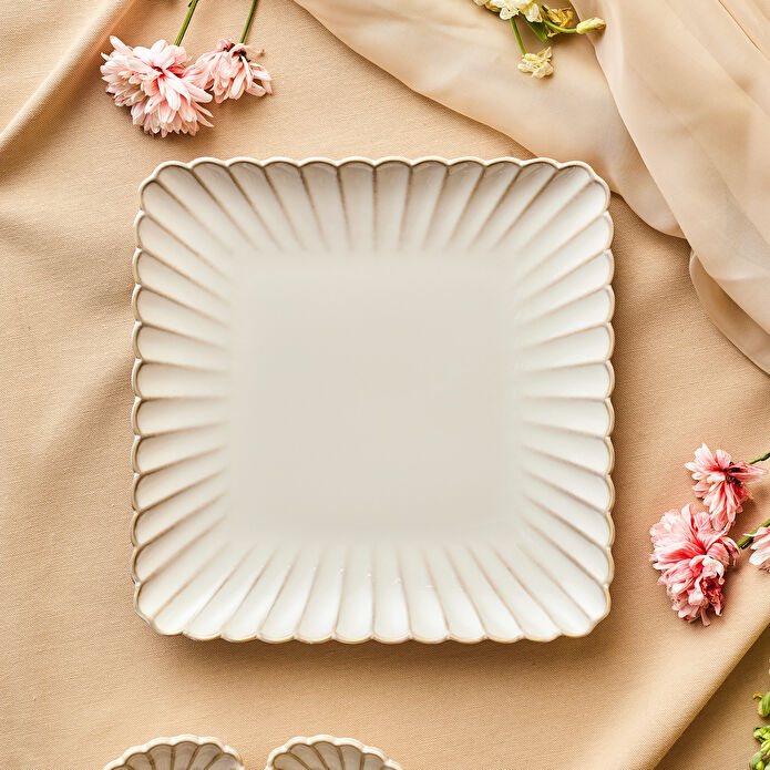 Karaca Daisy Kare Servis Tabağı 25,5 cm