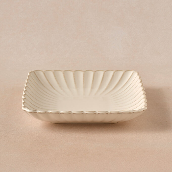 Karaca Daisy Kare Çukur Tabak 22,5 cm