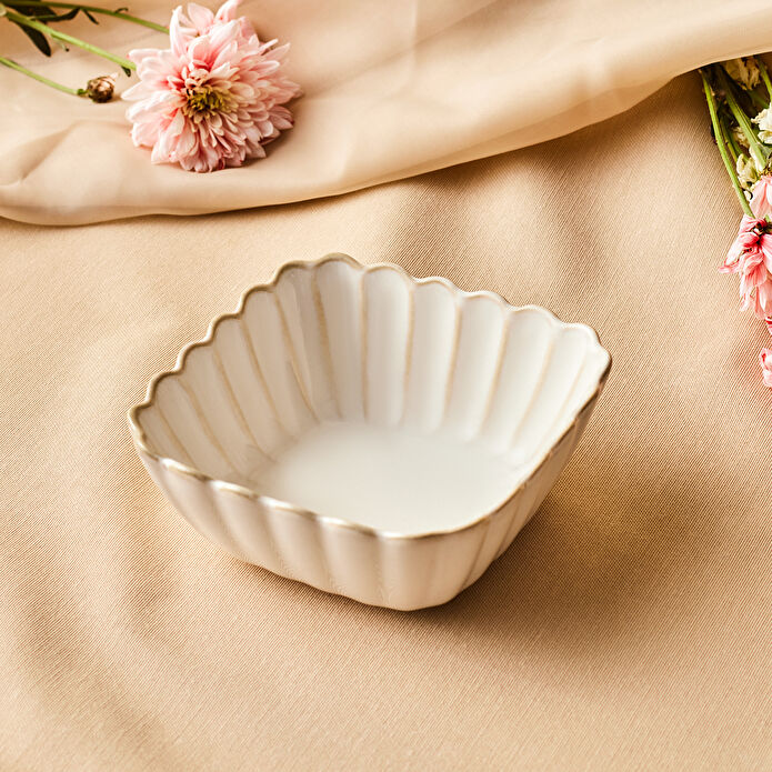 Karaca Daisy Kare Kase 13 cm