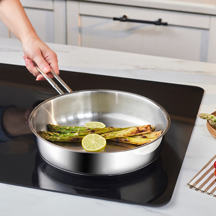 Karaca Sürmene Çelik Tava 24 cm