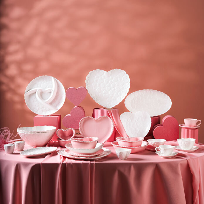 Karaca Pink Love Kahve Fincanı ve Tabağı Beyaz