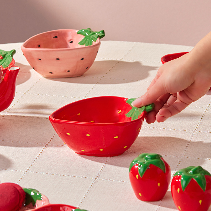 Karaca Strawberry Kase 15 cm