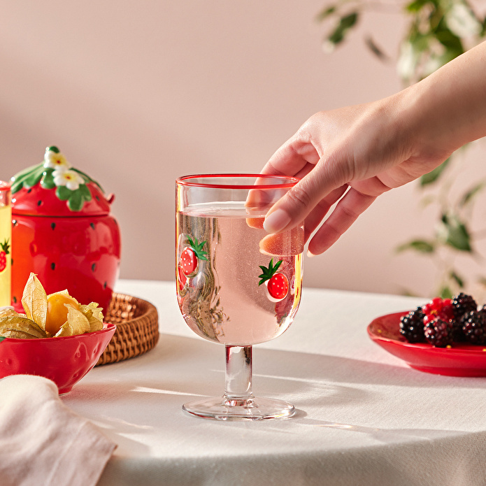 Karaca Strawberry Kadeh 390 ml Kırmızı