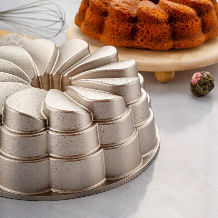 Emsan Golden Rose Döküm Kek Kalıbı 25 cm