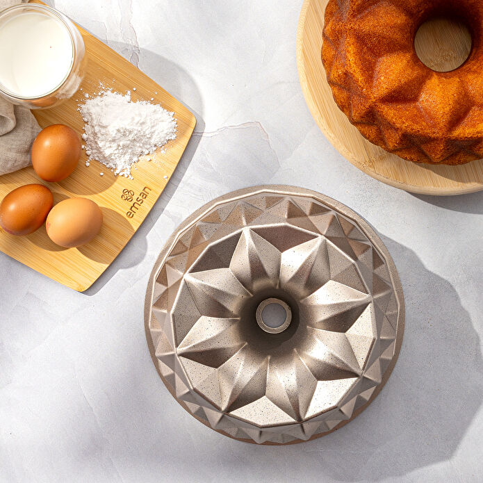 Emsan Golden Star Döküm Kek Kalıbı 25 cm