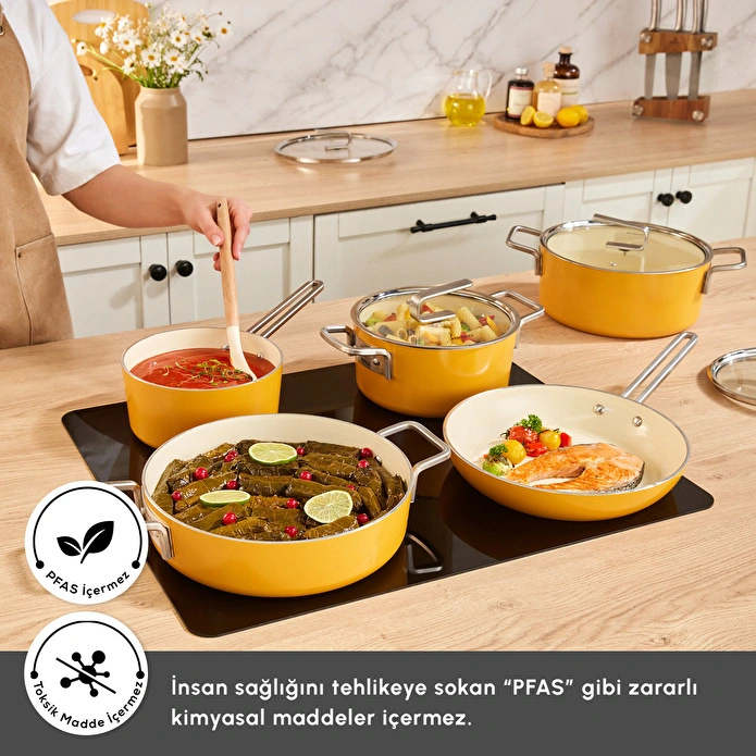 Karaca x Refika Swiss Crystal 9 Parça Tencere ve Tava Seti Mustard Yellow