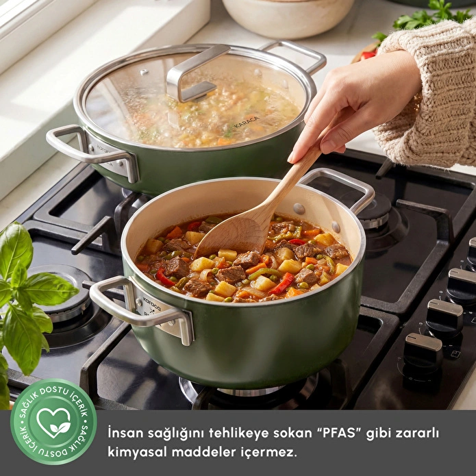 Karaca x Refika Swiss Crystal 9 Parça Tencere ve Tava Seti Emerald Green