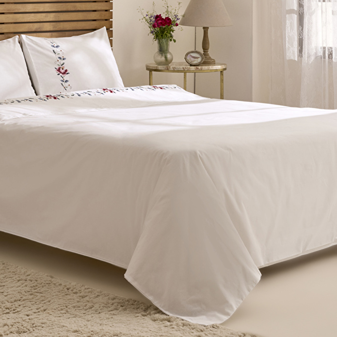 Karaca Home Miretta %100 Pamuk Kanaviçe Nakışlı Çift Kişilik Nevresim Takımı Beyaz