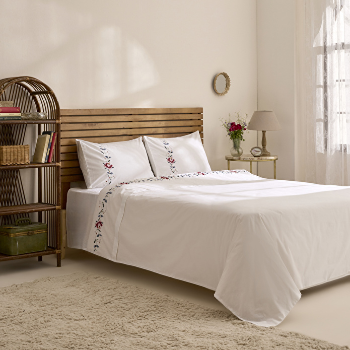 Karaca Home Miretta %100 Pamuk Kanaviçe Nakışlı Çift Kişilik Nevresim Takımı Beyaz