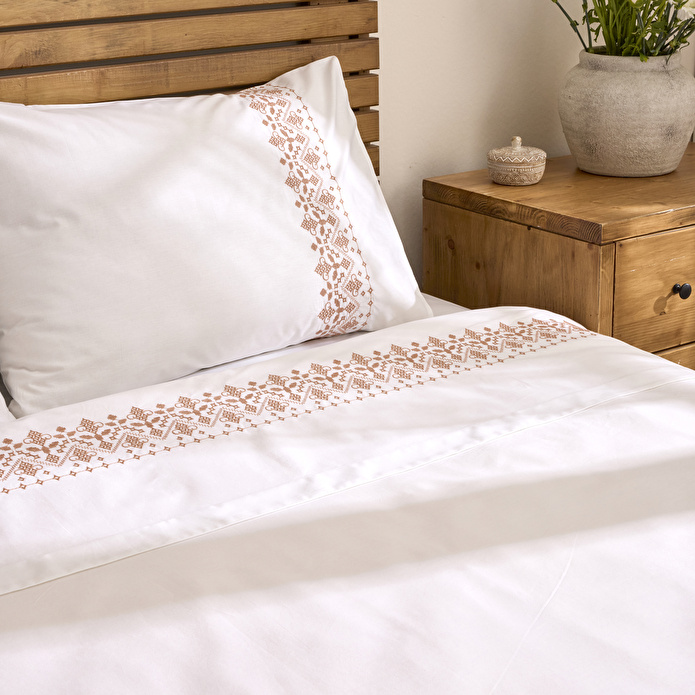 Karaca Home Merletto %100 Pamuk Kanaviçe Nakışlı Çift Kişilik Nevresim Takımı Beyaz