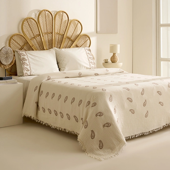 Karaca Home Incanto Brodeli Müslin Çift Kişilik Pike Takımı Vizon