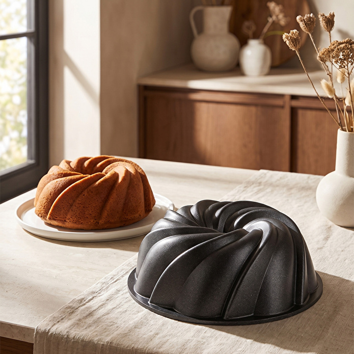 Emsan Black Shiny Cake Döküm Kek Kalıbı 22 cm