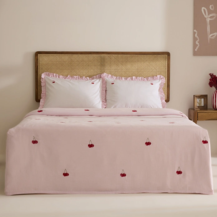 Cherry Grove Çift Kişilik Nakışlı %100 Pamuk Müslin Pike Takımı Pembe