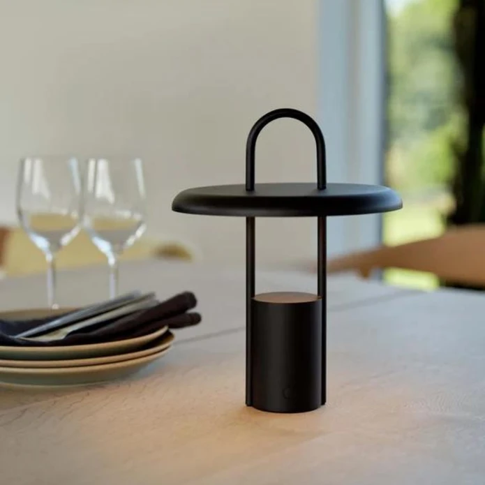 Stelton Pier Taşınabilir Led Lamba 25 cm Siyah