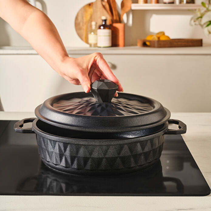 Karaca Biodiamond Döküm 7 Parça Fırın Eldiveni Hediyeli Tencere Seti