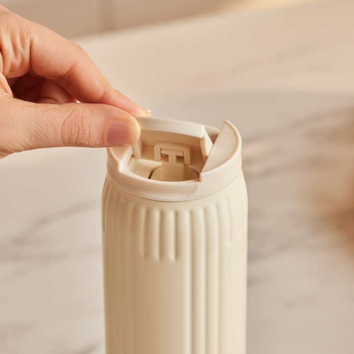 Karaca Rimo Sızdırmaz Çelik Termos 600 ml Krem