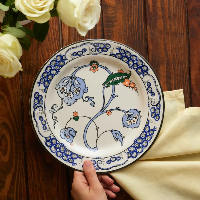 Karaca x Ömür Akkor İznik Hatai Servis Tabağı 26 cm