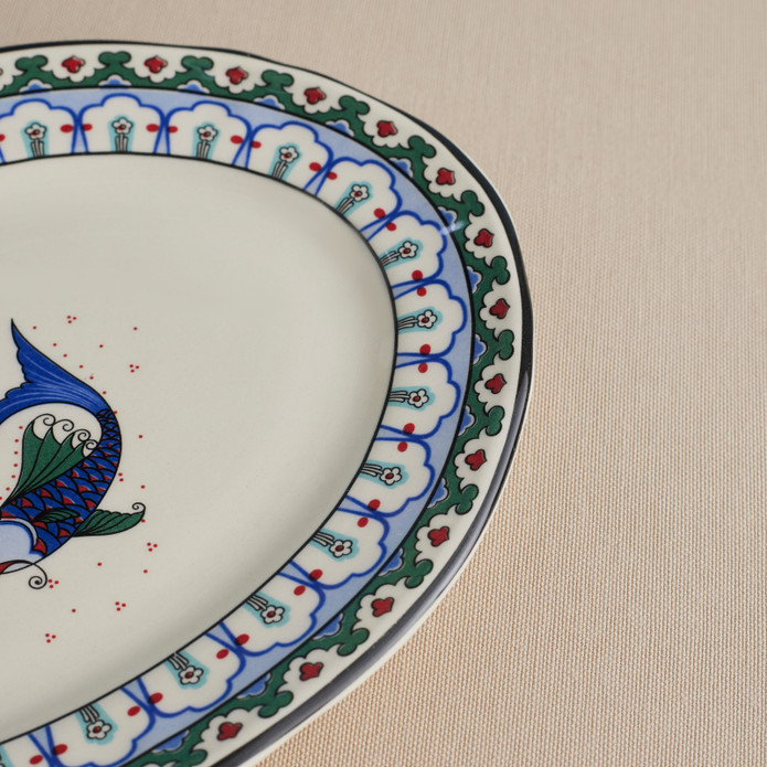 Karaca x Ömür Akkor İznik Balık Kayık Tabak 25 cm