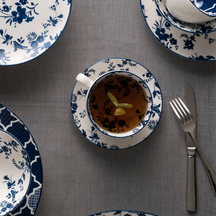 Deep Blue Çiçekli Çay Fincanı ve Tabağı