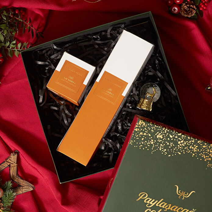 Karaca New Year Victoria Hediye Kutusu