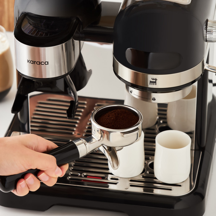 Karaca Coffeemaid Kahve Öğütücülü, Süt Köpürtücülü, 19 Bar Basınçlı Espresso, Latte, Cappuccino, Americano Makinesi 1,4L