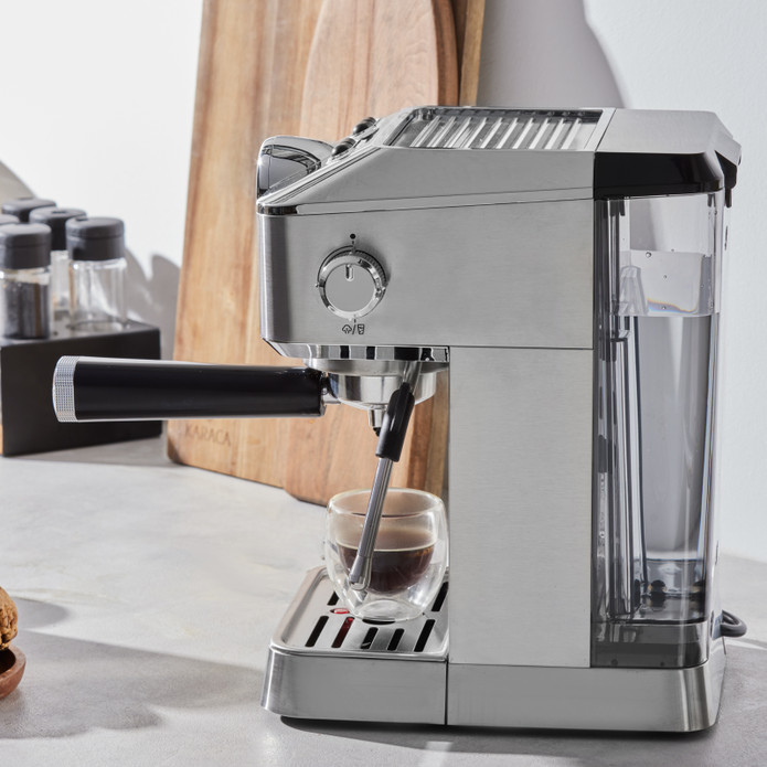 Karaca Coffee Art 1101 Süt Köpürtücülü, 20 Bar Basınçlı, Espresso, Latte, Cappuccino, Americano Makinesi 1,5L Inox