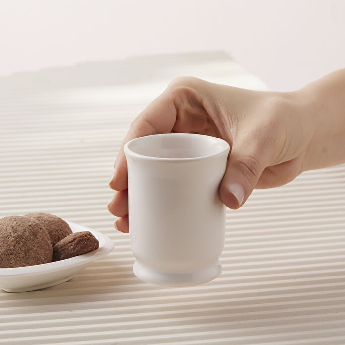 Karaca Merlin Tek Kişilik Seramik Büyük Boy Kahve Fincanı 115 ml Beyaz