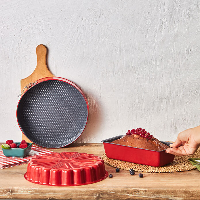 Karaca Teemo New 3 Parça Kek Kalıbı Seti Kırmızı