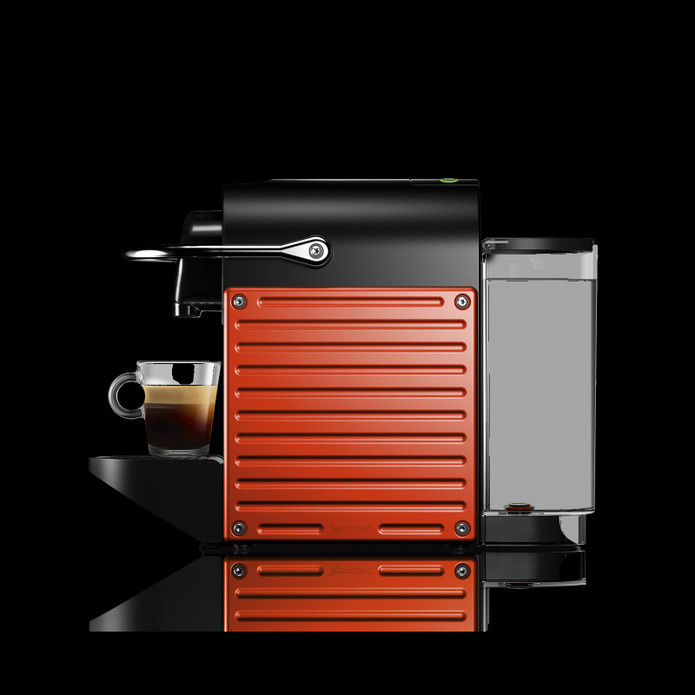 Nespresso C66R Pixie Kırmızı Kahve Makinesi ve Süt Köpürtücü Aksesuar