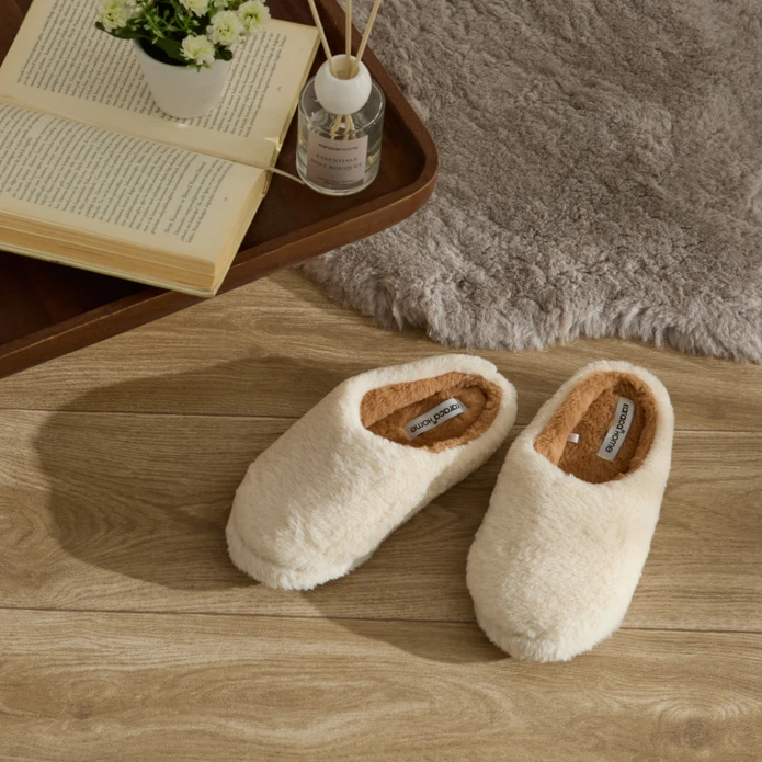 Karaca Home Cosy Peluş Kadın Ev Terliği 40-41 Numara Beyaz/Kahverengi