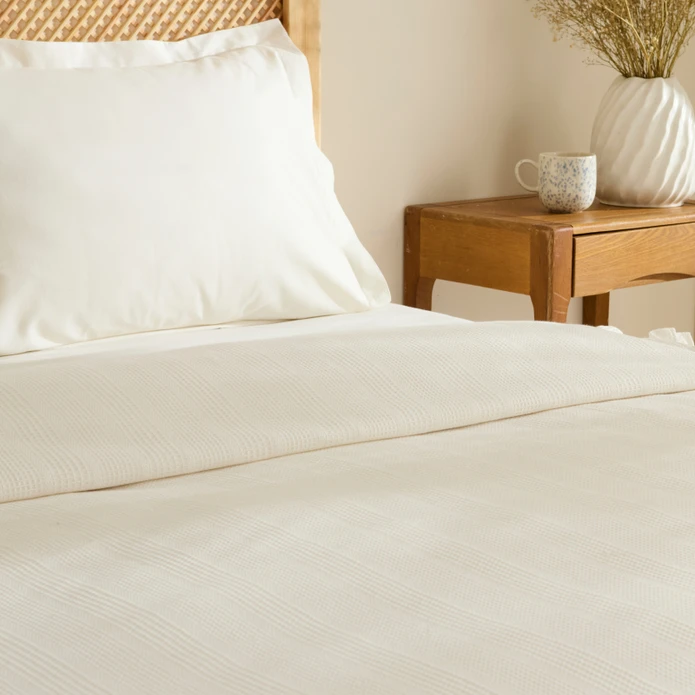 Karaca Home Maye %100 Pamuk Fırfırlı Çift Kişilik Tek Pike Beyaz  
