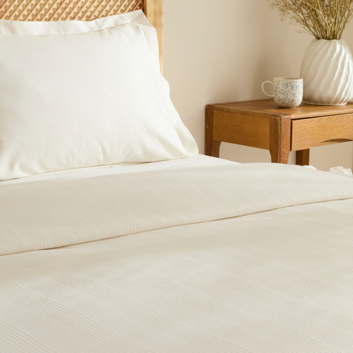 Karaca Home Maye %100 Pamuk Fırfırlı Tek Kişilik Tek Pike Beyaz