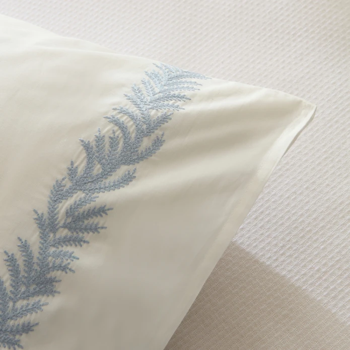 Karaca Home Sparky %100 Pamuk Yaprak Nakışlı Çift Kişilik Pike Takımı 