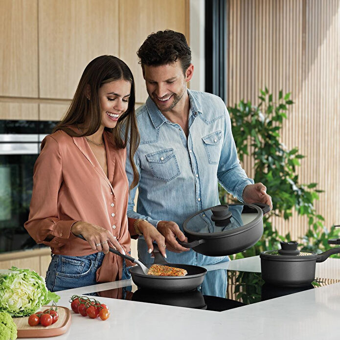 Berghoff Leo Stone Yapışmaz Kapaklı Alüminyum Döküm Sos Tenceresi 18 Cm