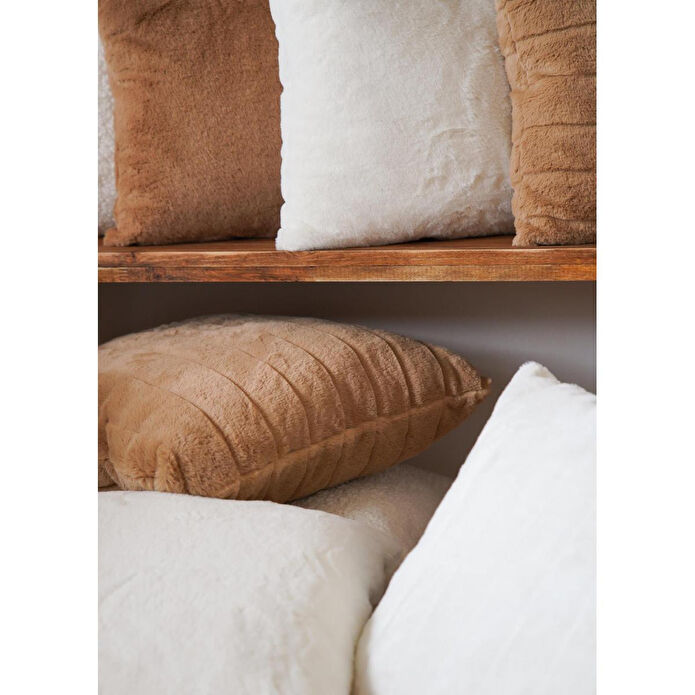 The Mia Fitilli Peluş Kırlent Kahve 45x45 Cm