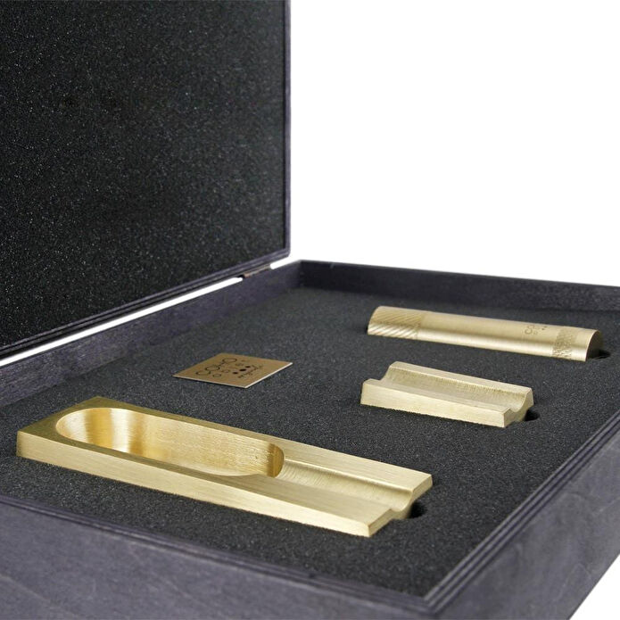 Coho Objet Coho Patron Inception Edition Pirinç Puro Küllük & Kibritlik & Puro Stand Seti