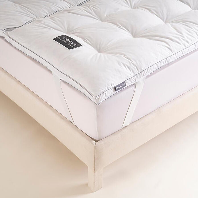 Penelope Tüy Geçirmez 2'ye Ayrılabilen %100 Kaz Tüyü Topper 160x200 Cm - Piume Punto Comfort