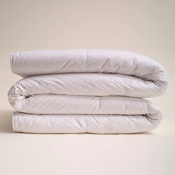 Penelope 8,5 Tog %100 Kaz Tüyü Çift Kişilik Yorgan 195x215 Cm - Gold Serisi