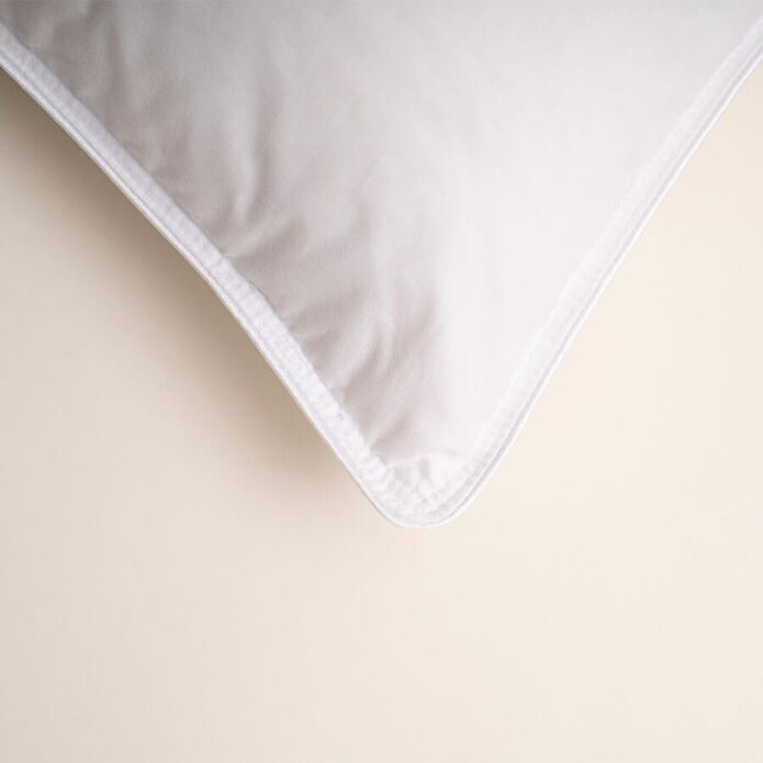 Penelope Isı Dengeleyici %100 Kaz Tüyü Yastık 50x70 Cm - Gold Soft Serisi