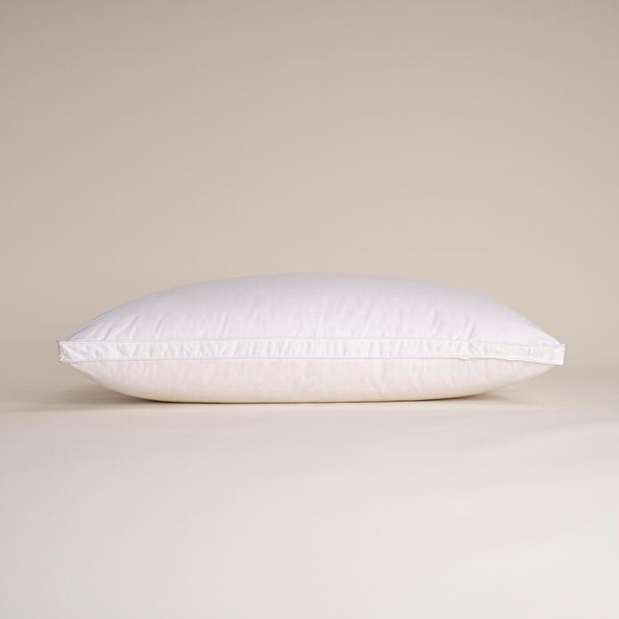 Penelope Gold Firm Kaz Tüyü Yastık 50x70+2,5