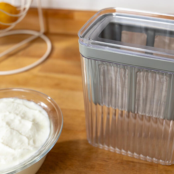 Vienev Yoğurt Süzme Filtreli Saklama Kabı 2,2 Litre