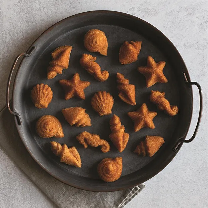 Nordicware Mini Deniz Kabukları Kek Kalıbı Platin