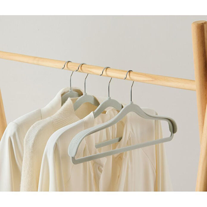 Tchibo Elbise Askısı, Omuz Takviyeli, 4 Adet