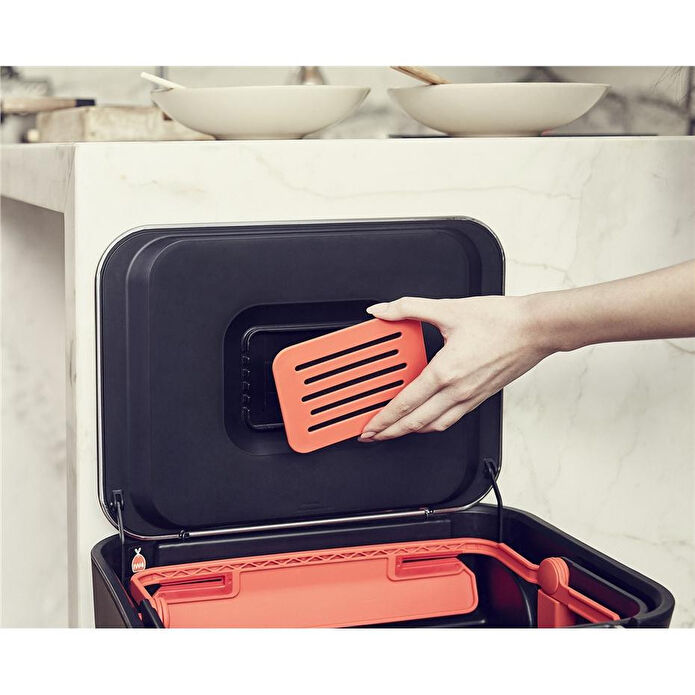 Joseph Joseph Titan Çöp Kovası 30 Litre Paslanmaz Çelik