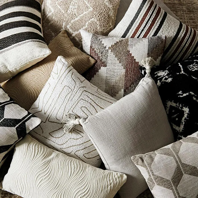 Mudo Home Alba Kirlent Püsküllü Krem 45x45