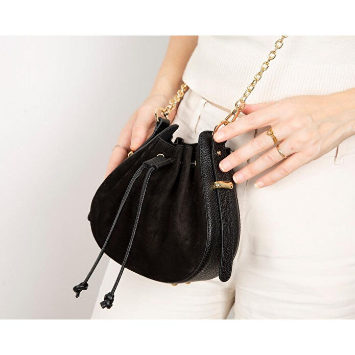 Bloominbag Haze Soft Süet Siyah Büzgülü Kadın Omuz Çantası – Noir Black Drawstring Bag