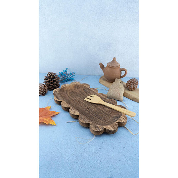 Bambum Folinda Sunum Tepsisi Büyük