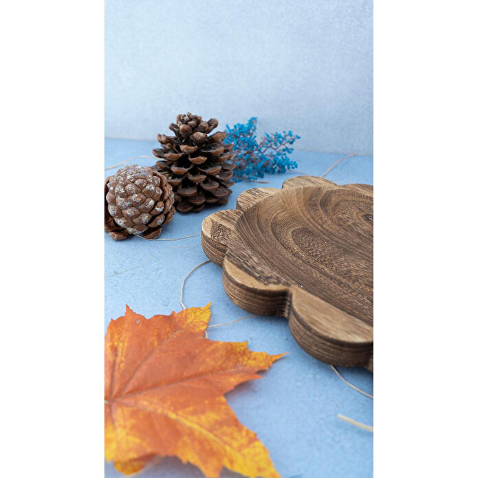 Bambum Folinda Sunum Tepsisi Büyük