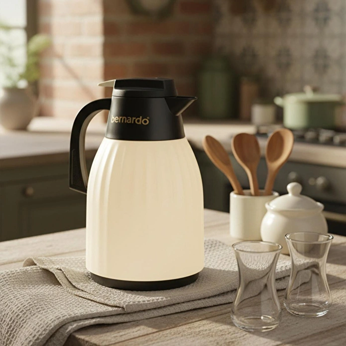 Bernardo Elantra Cam Termos Krem 1 Litre