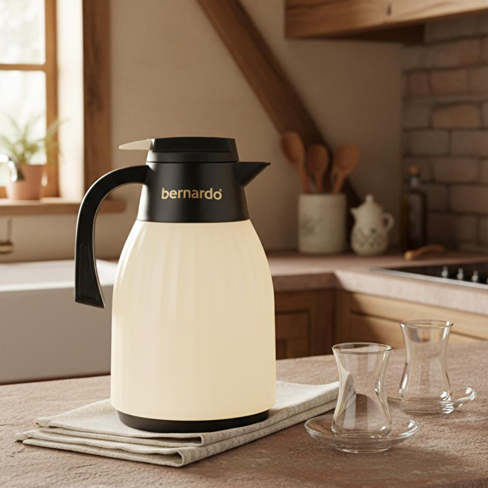 Bernardo Elantra Cam Termos Krem 1 Litre
